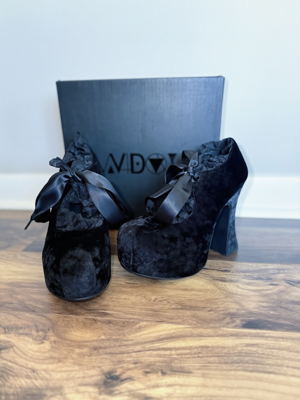 Dolls Kill - Black Velvet Platform Heel (Mary Janes) with Satin Ribbon | Size 8
